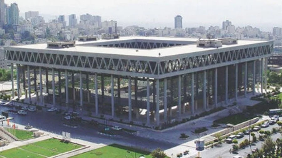 এবার ইরানের রাষ্ট্রীয় টিভি ও রেডিও ভবনে হামলা